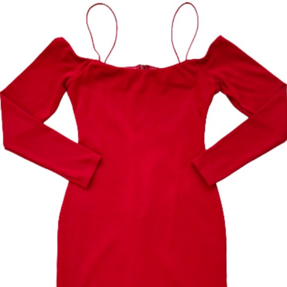 Alice + Olivia Dorinda Red Off Shoulder Fitted Midi Dress Revolve 0 - Picture 6 of 11